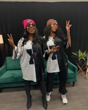 Sheryl Lee Ralph Instagram - Two years ago, I had the absolute honor of standing on that Super Bowl stage, lifting every voice and SANGIN’ honey! I did it in style, thanks to my fabulous daughter @ivycoco23, who had me snatched in a custom @harbison.studio masterpiece. The @philadelphiaeagles were there then, and they are BACK, ready to handle some unfinished business. Lord, let this outcome be different because I CANNOT take another Chiefs victory. Big up to my dear @ledisi who will be singing Lift Every Voice and Sing this year and @adamblackstone , the maestro himself, leading the music this year. I am so proud of you! Now let’s go Birds! Fly Eagles Fly!