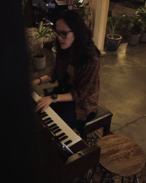 Sheryl Sheinafia Instagram - bandung dumps   dazzcam obsession

@thehousetourhotel