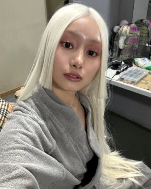 Shioli Kutsuna Instagram - 𝔈𝔏𝔉𝔜 ˗ˋˏ ♡̴ ˎˊ˗⋆.ೃ࿔*:･