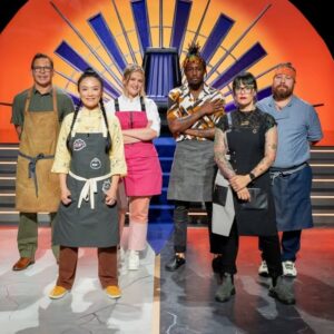 Shirley Chung Instagram - Premiering Tomorrow! Tuesday 3/18 9/8 PM on @foodnetwork House of Knives 🔪🔥👑 Here are the first round of contender chefs competing to be the Ruler of the house ❤️ Yes, this was 1.0 me filmed it before the cancer diagnosis, for those of you that were asking in the comments 🙂‍↕️. This is one of my favorite culinary competitions that I competed on, we got to cook our best dishes without much limits, and we had a well stocked pantry and equipment room that catered to our different cultures and cooking styles. @claudetteazepeda @chefsawyer @chefmartelstone @poppy_cooks @chefjohntesar Ready?!!! Let’s Go! 🔥🔥🔥#houseofknives #chefshirleychung #dumplingmafiaqueen #cancerwarrior #fuckcancer @discoveryplus @streamonmax