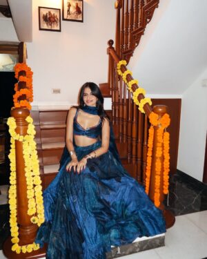 Shivvani Paatil Instagram - Celebrating love and light with my girls 🪔✨❤️ Wearing @saakshakinni 💙