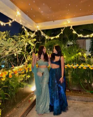 Shivvani Paatil Instagram - Celebrating love and light with my girls 🪔✨❤️ Wearing @saakshakinni 💙
