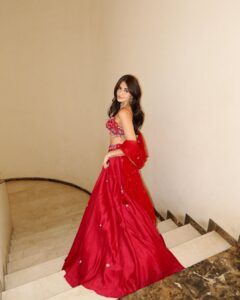Shivvani Paatil Most Liked Photos and Posts
