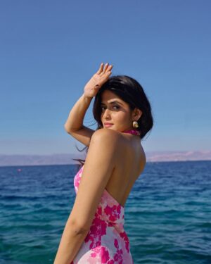 Shivvani Paatil Instagram - Every shade of blue @movenpicktalabay 🌊
📸- @thefebruaryboy 
.
.
.
.
.
Jordan