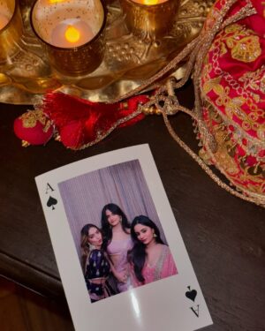 Shivvani Paatil Instagram - Pehli Diwali in India in 3 years🥹🪔❤️ 
Last night with @shopmulmul ✨❤️
