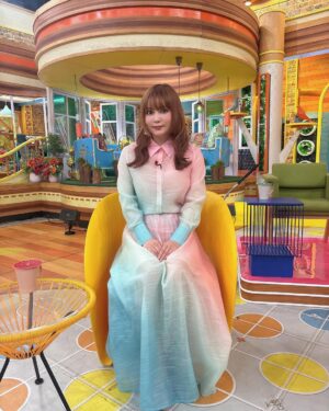 Shoko Nakagawa Instagram - 最近のテレビ衣装たち👗✨

🔎1,2枚目〈音ボケPOPS〉
ニット、リボン柄インナー
@candystripper_official
スカート
@mmts_nekotomo

🔎3枚目〈ひるおび〉
@adonisis_official

🔎4,5枚目〈アメトーーク〉
ワンピース
@maria_ohba_official 
ピアス
@vatsurica_official 

🔎6枚目〈ひるおび〉
@wildlily_daikanyama

🔎7,8枚目〈音ボケPOPS〉
@shunsatsu_no_kuni

🔎9,10枚目〈ひるおび〉
@janemarple_official

#ひるおび #音ボケpops #ワンピース
