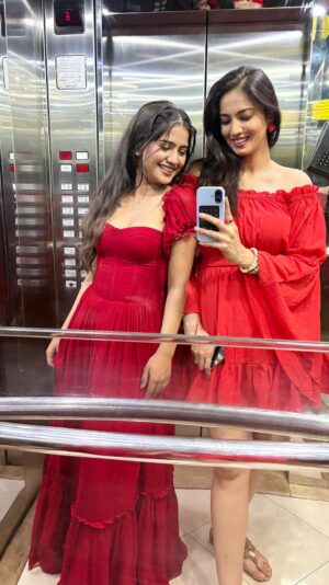 Shriya Tiwari Instagram - Reel or reality 🧐
.
.
.
.
.
#explore #reelitfeelit #insta #trendingreels #foryou #instagram #girlie #bestfriends #besties #meme #funny #comedy #viral #dance #moves #girls #instagood #instadaily #dancevideos #foryou #foryoupage #fyp #reelsinstagram #cute #relatable