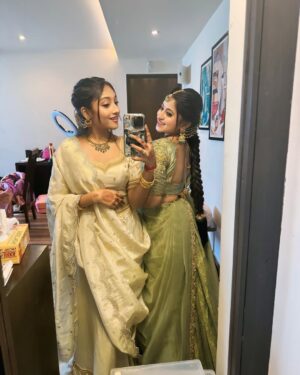 Shruthi Ramesh Instagram - 🌸✨
#seemanthavibes 

Mua: @makeupbyshruthiramesh 
Designer: @dt_bridalstudio