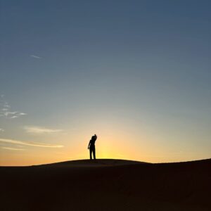 Shruti Ramachandran Instagram - I did something for the first time. 
Saw the desert.

It was stunning.
It was eerie.
It was grounding. 
It was surreal.

It felt like it was full of mysteries not waiting to be uncovered.