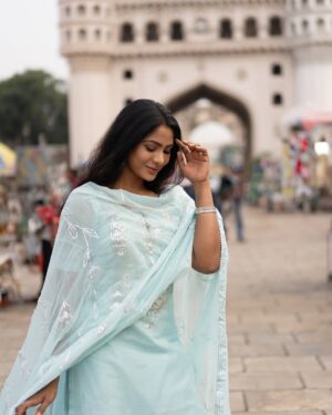 Shruti Reddy Instagram - Charminar 🤍⚡️

Photography: @tharundphotographer 
Retoucher: @ashishsom @manassompurapix 
Styling: @manogna_gollapudi 
Hair: @ramanababu660 
Represented by: @thanga_18