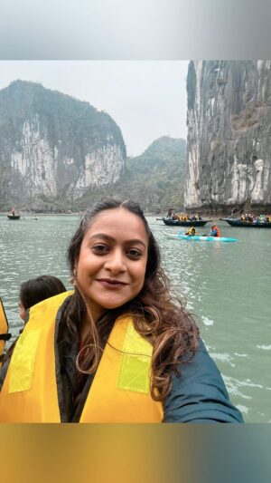 Shubhi Garg Agarwal Instagram - // A day cruise at HaLong Bay, Vietnam 🛳️

A must-do activity when you’re visiting Hanoi. It was so much fun cruising all day in the waters & doing such interesting activities! This was my first speed boat experience as well & it was simply a joyride. 🌊🚤
.
.
.
.
.
.
.
.
#pickeratpace #indianblogger #indiantravelblogger #vietnam #vietnamtravel #hanoi #halongbay #daycruise #halongbaycruise #travelgram #vietnamtrip [indian travel blogger, vietnam travel, halong bay cruise, day cruise halong bay]