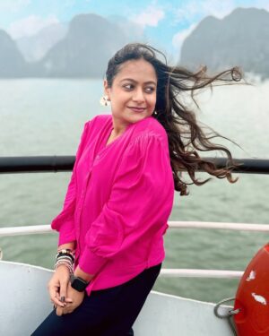 Shubhi Garg Agarwal Instagram - // Pretty please, the wind was a paid actor! 🩷

Cruising in Ha Long Bay all day was so much fun and the weather was so pleasant. Nippy and windy throughout and the view was gorgeous! 🌬️🛳️

More details coming up in the next post. 😜
.
.
.
.
.
.
.
#pickeratpace #indianblogger #indiantravelblogger #vietnamtravel #vietnam #halongbay #cruiseship #cruiselife #vietnamcruise #halongbaycruise #halongbayvietnam [vietnam halong bay, halong bay cruise, cruise ship]