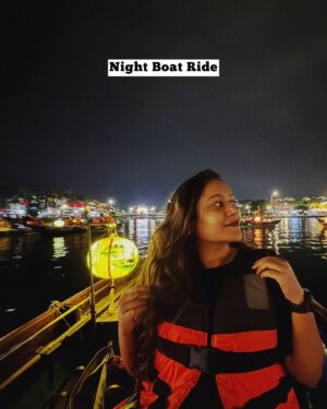 Shubhi Garg Agarwal Instagram - // An evening in Hoi An ancient town! 🇻🇳

The lanterns are a distinctive feature of the ancient town of Hoi An. I absolutely loved what I saw. The vibe was extremely alluring and the town looked really picturesque with the lit up, colorful lanterns.

If you ask me, seeing Hoi An lanterns is a one-of-a-kind experience that visitors to Hoi An should not miss out on. 🏮🧧
.
.
.
.
.
.
.
#pickeratpace #indianblogger #indiantraveller #indiantravelblogger #vietnamtravel #hoianvietnam #hoianancienttown #hoiantrip #hoiancity #hoianoldtown #hoianlanterns #lanternfestival #vietnamlandscape [vietmam things to do, hoi an ancient town, hoi an things to do, hoi an boat ride, hoi an market]