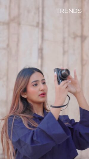 Shubhna Agarwal Instagram - This is how you do #TravelGoals. ✈️ Stunning outfits, iconic views, and a whole lotta fun. Thanks, #Trends for making me shine brighter than the Egyptian sun!
#trends