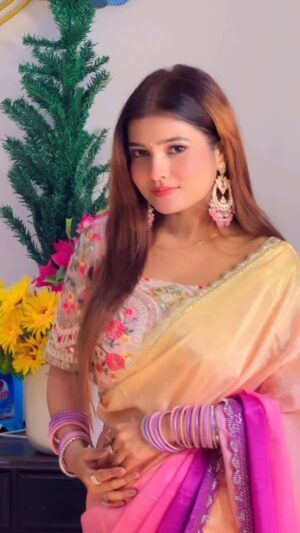 Shweta Jaiswal Instagram - Jo tere dil me hai wo baat bhi ho jayegi🧿🧿🩵🩵