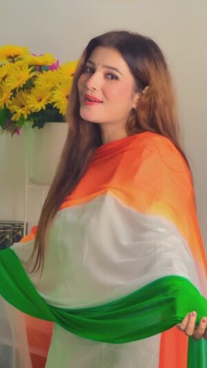 Shweta Jaiswal Instagram - Happy Republic Day 🇮🇳❤️🎊