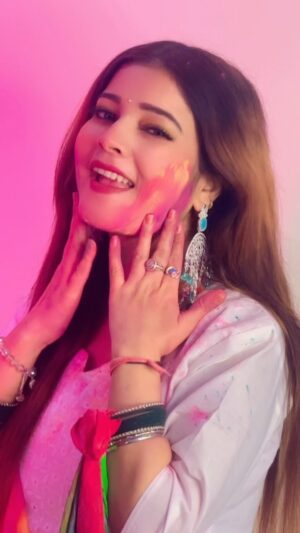 Shweta Jaiswal Instagram - Uff ye holi 💙💚💜🩵🙈🥰