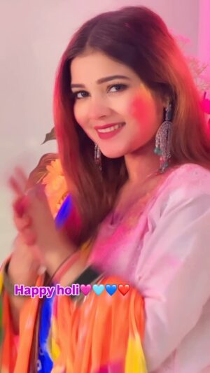 Shweta Jaiswal Instagram - Happy to all 🟣🟡🔴🟢 
 🟠🔵🟤⚪️