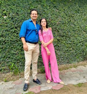 Shweta Sood Instagram - Here is a late birthday post! 🧿💙🧿💙🧿💙🧿💙
.
#Anayasood #shwetasood #punjabibrizzle 💕

[birthday, Birthday Post , summer, #pink #pinklove #fam]