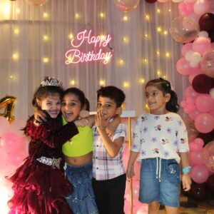 Shweta Sood Instagram - Farewell, 2024! 🧿💙🧿
.
#AnayaSood #2025 #NYE #31dec2024
