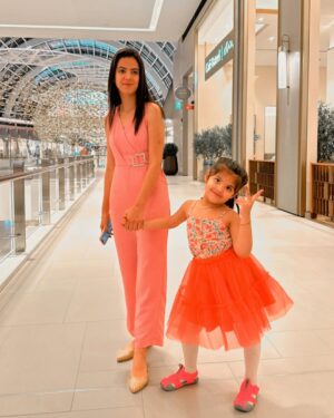 Shweta Sood Instagram - Be a flamingo in a flock of pigeons. 💕🧿💕
.
#pink #potd