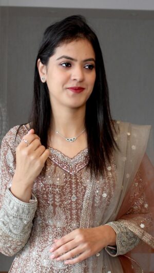 Shweta Sood Instagram - Celebrate your favorite moments with Gargi Fashion and Jewellery’s exciting sale! Discover premium jewelry on a budget – the perfect way to add sparkle to your year.

Sale:  5th to 30th Jan
Flat 10% off & Additional 5% off on Cart value of 3,000.
You can order from their website www.gargi.shop

@gargibypng pngandsons

#fashionjewellery #onlinesale #immitationjewellery #fashion #sale #gargibypng #giftideas