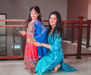 Shweta Sood Instagram - Happy Janmashtami! May this day bring you peace, prosperity, and happiness.💙🧿💙
.
.
.
.
.
#potd #radhakrishna 
#happyjanamashtmi #janamashtami #AnayaSood #Shwetasood #Punjabibrizzle 💕