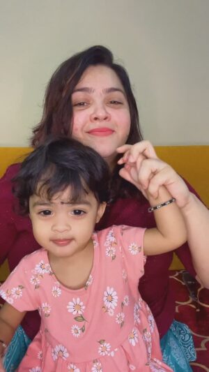Shwetha Bandekar Instagram - Look at my angels reaction kindly ignore my face 🙅‍♀️
