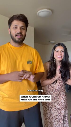 Siddhi Mahajankatti Instagram - two’s a party three’s a crowd🤡 

#relatable #girlfriend #mom #relationships #comedy #mallu #contentcreator #joeljo7eph