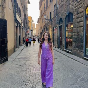 Sidra Niazi Instagram - #florence 🌸