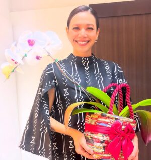 Siraphan Wattanajinda Instagram - ขอบคุณมากๆนะคะ สำหรับทุกกำลังใจที่ส่งมาให้นะคะ ทั้งที่ได้เจอกัน ทั้งที่ได้แต่สบตาแต่ไม่ได้คุยกัน ทั้งช่อดอกไม้ ทั้งข้อความที่ส่งมา  นุ่นอาจจะตอบกลับยังไม่หมด  หรือลงรูปไม่ครบ แต่ทั้งหมดนี้ส่งพลังให้นุ่นมากๆเลยค่ะ 🙏🥰 ขอบคุณที่มาชมนะคะ #เรื่องเล่าคืนเฝ้าผี #เรื่องเล่าคืนเฝ้าผี26568