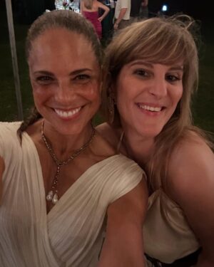 Soledad O'Brien Instagram - Hotties (@sarahmaslinnir and yours truly) at the amazing @gallopnyc event in Wellington 🔥🔥