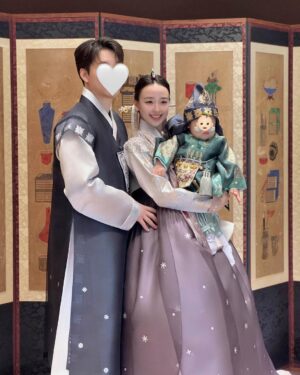 Son Yeon-jae Instagram - 건강하고 바른 아이로 잘 키우겠습니다 축하해주셔서 감사해요🤍
앞으로도 잘 지내보자 아가야👼🏻🤍

@bidanbim 
@grin__by.gangmi 
@pssongmi