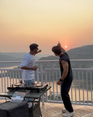 Sonal Aggarwal Instagram - Round-up of one of the best weekends this year… celebrating @iamprabhatchaudhary ‘s birthday for 3 whole days.. complete with sundowners, pickle ball games, exquisite dinners… and the bestest company 😍😍🧿🧿
Oh and bumping into Ranbir Kapoor at the pickleball game was the cherry on top! 🥰❤️
.
#happybirthday #weekendroundup #pinkpeppercorn #ranbirkapoor #prabhatchaudhary 
.