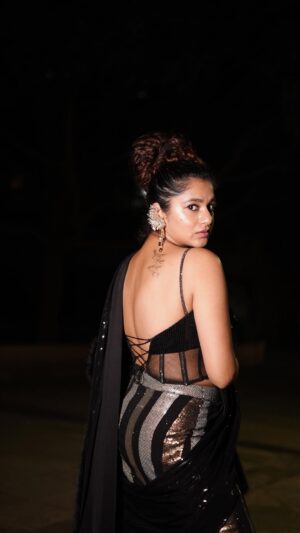 Sonal Aggarwal Instagram - Not all stars shine in the sky—some walk the earth and own the spotlight. 🌟 😉
.
Outfit: @kkaanchadvanielabel 
Ear cuffs: birthday gifts from @akshatabhandarii 🤍 @knotmecute 
Footwear: @linoperros 
.
#pinkpeppercorn #stylewithsonal #sareestyle