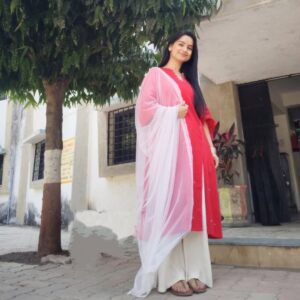 Sonam Lamba Instagram - For Vishwastha 😊

Styled by- @leena_.11 
Brand- @clothido_