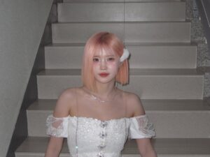 Song Ha-young Instagram - 뜨겁고 눈부셔 애틋했던 날