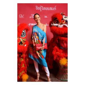 Sonia Couling Instagram - Just in time for Chinese New Year. What a fun night. Congrats to P Roj @roj_issuethailand  and @issuethailand for the launch of new collection and thank u for the gorgeous outfit and invite ka. Love mak. ❤️ #fashion #collection #issuethailand 

Hair and Make Up: @taetae_parada