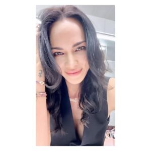 Sonia Couling Instagram - Day 1 in Bangkok, and straight to studio. Work Mode on. 
#bangkok #tv #workingmom #staytuned