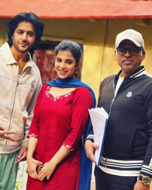 Sonya Hussyn Instagram - She is not just an actress she is a powerhouse 

Bass Thora sa intezar MAZAY ANAY WALAY HEIN INSHALLAH 

Masoom on HUM TV 
Directed by @barkatsidiki_official