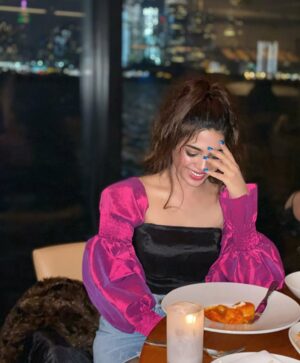 Sonya Hussyn Instagram - Very cutesy, Very demure 🎀🥂🧸

.
.
#sonyahussyn #demure #traveldiaries #photodump