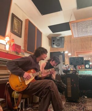 Sophie Thatcher Instagram - @bandcamp @_dropofsun_ ❣️❣️❣️🫶🏻🫶🏻🫶🏻
@_ma_ral_ and I made a cover of “sad and beautiful world” by one of my favorite artists of all time sparklehorse. This was recorded quite a while back (first time ever meeting legend @adam.mcdaniel.dos ) I am so happy we were able to finish it and put it out there amongst such an incredibly talented group of artists on bandcamp. Please support the curated benefit compilation for @lamplightavl fav place ever @_dropofsun_