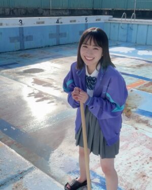 Sora Tamaki Instagram - .

Aile The Shotaさん「SAKURA」のMV撮影のオフショット🌸

とても楽しい撮影でした！
特に、プール掃除は初めてで経験できて嬉しかったです。

#ailetheshota さん
#sakura 
#田牧そら