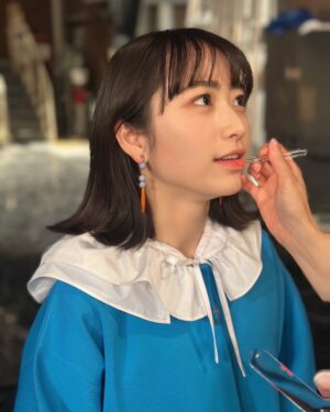 Sora Tamaki Instagram - 💰

今日はカネオくんです！
今回は雪について⛄️

除雪作業をしてくださっている方々の裏側をたくさん見られました。基地や除雪車にたくさんの秘密が隠されていました❄️

ぜひご覧ください！

outfit @laemuse.official
earring @____.323_ @karhtu_press
ring @blueta1handmade 
shoes @himiko_shoes

#有吉のお金発見突撃カネオくん 
#田牧そら