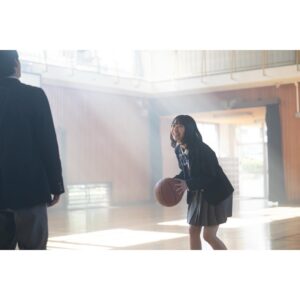 Sora Tamaki Instagram - .

お知らせです📢

Aile The Shotaさんの新曲「SAKURA」のMusic Videoに出演しています。

淡く儚い青春を映し出した、とても素敵な楽曲です。
リズミカルな曲調とShotaさんの優しい歌声に引き込まれて、何度も聴いています🌸

みなさんもぜひ。

https://youtu.be/QeVnDifOmUw?si=M3KjW7SvyGKi8rBM

#sakura
#ailetheshota さん
#田中偉登 さん
#田牧そら