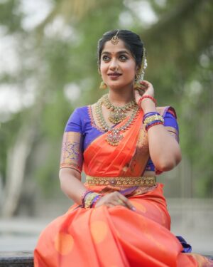 Soundarya Reddy Instagram - ❤️👸🥹

Jew - @taapra_jewels ❤️ Tqsm for this beautiful Jew 😘