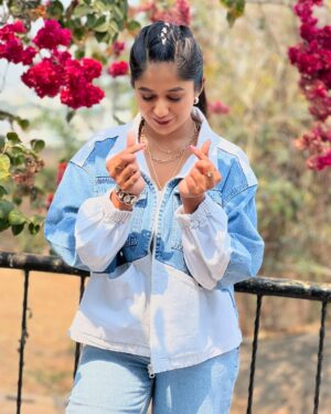 Soundarya Reddy Instagram - I think attitude is everything 😎💥

Outfit- ma✨
MUA - @triya_glam_makeup 
Nails - @luxesalon_hyd.kondapur 

#soundaryareddy #hanuman #soundu #rama #s🫶🏻u