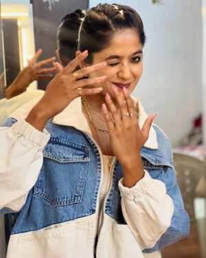 Soundarya Reddy Instagram - I think attitude is everything 😎💥

Outfit- ma✨
MUA - @triya_glam_makeup 
Nails - @luxesalon_hyd.kondapur 

#soundaryareddy #hanuman #soundu #rama #s🫶🏻u
