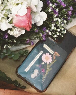 Sowkya Reddy Instagram - 🌷✨ Handful of flowers and a splash of creativity ✨🌷
.
.

@prezmo.in 
@florattica__ 
( bouquet , flowers , Hyderabad cafe , prezmo , bouquet workshop , art , make your own bouquet )