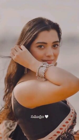 Sowkya Reddy Instagram - సముద్రం 🤍
#vishakapatnam 📍
🎥 : @nile_shhh